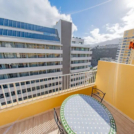 Increíble ático En Playa Martiánez Apartamento *